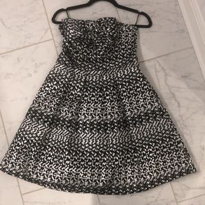 Eva Franco Size 6 Black & Silver strapless dress